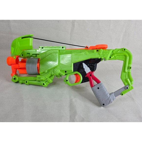 Nerf Zombie Strike Outbreaker Bow Blaster – Tested, No Darts - Picture 3 of 8